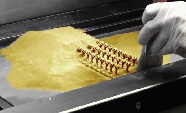 Both SLM and DMLS operate using metal powders