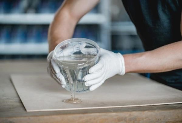 Avoid direct contact of resin with skin during use