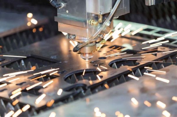 Gia công 4 trục là gì? Ứng dụng của gia công 4 trục